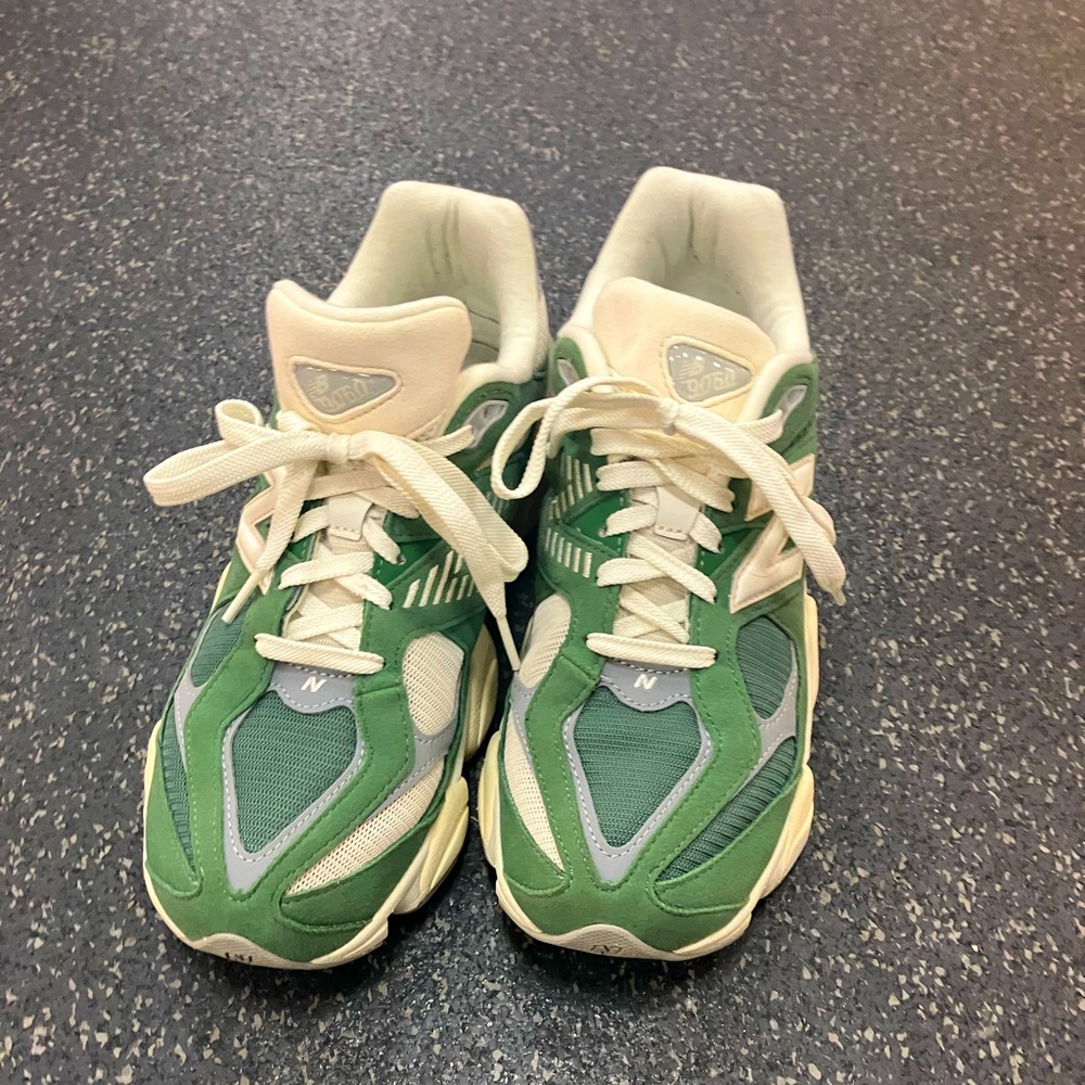 New balance Boys size 7.